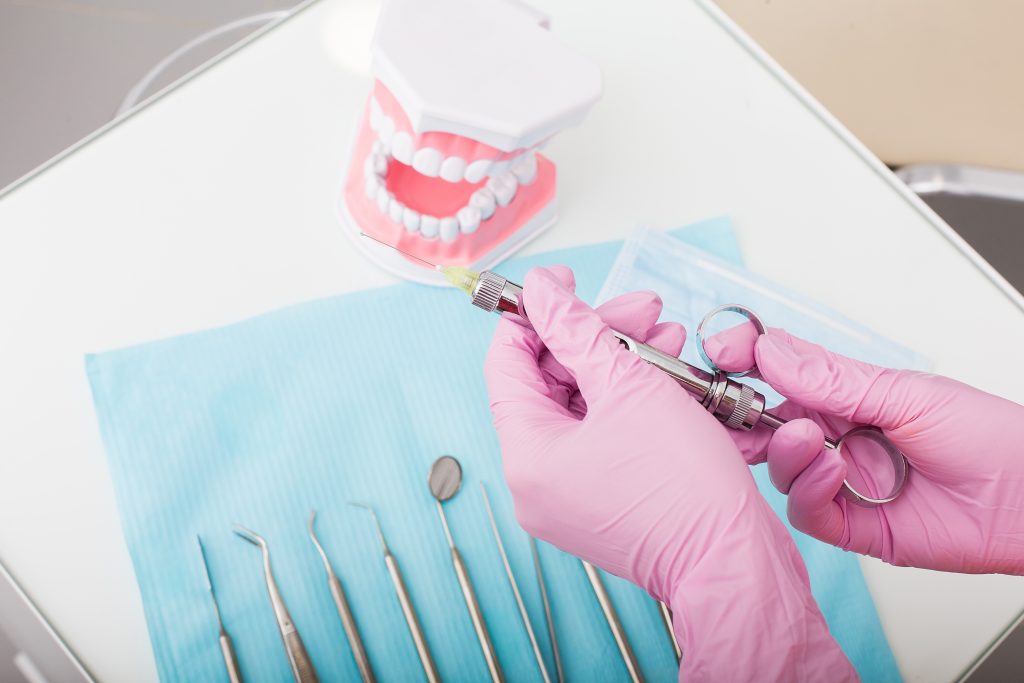 Things To Consider Before Choosing A Dentist